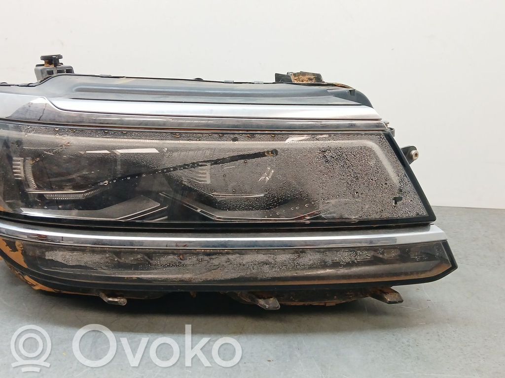 Volkswagen Tiguan Передняя фара 