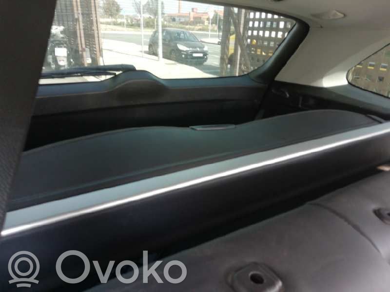 Tailgate/trunk/boot lid   EXTENSIBLE