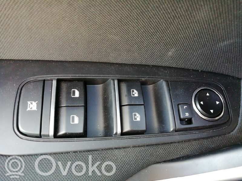 Elektrisko logu slēdzis   DE4,ESPEJOSNOABATIBLES