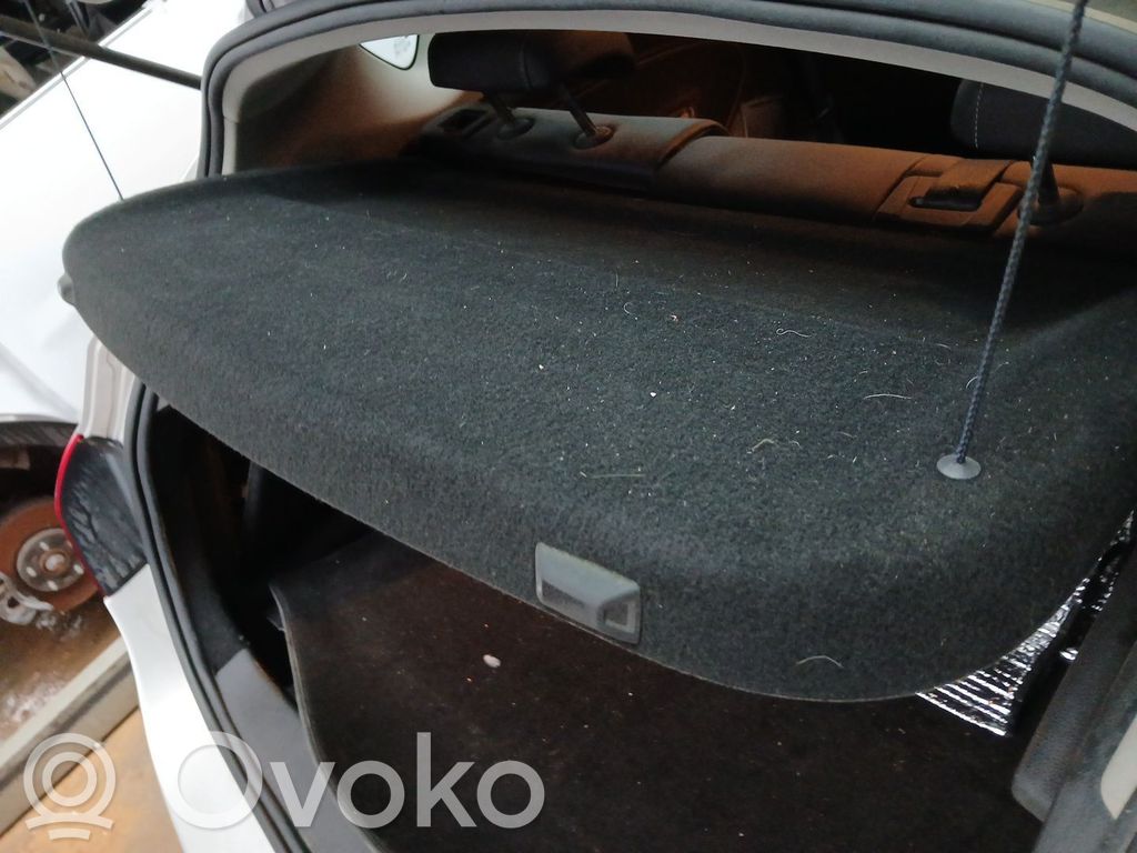 Opel Astra H Takaluukun/tavaratilan kansi 