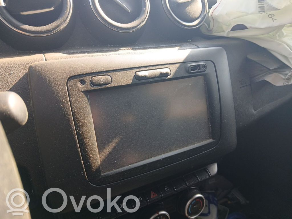 Dacia Duster II Блок управления HiFi audio 