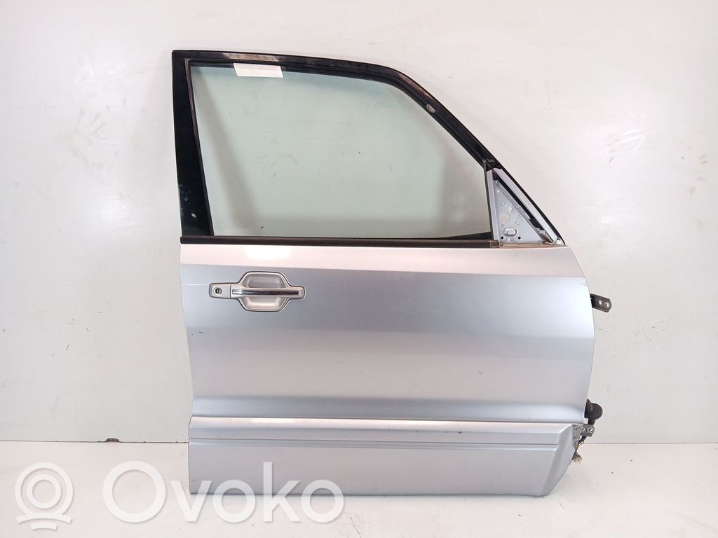 Mitsubishi Montero Puerta delantera 