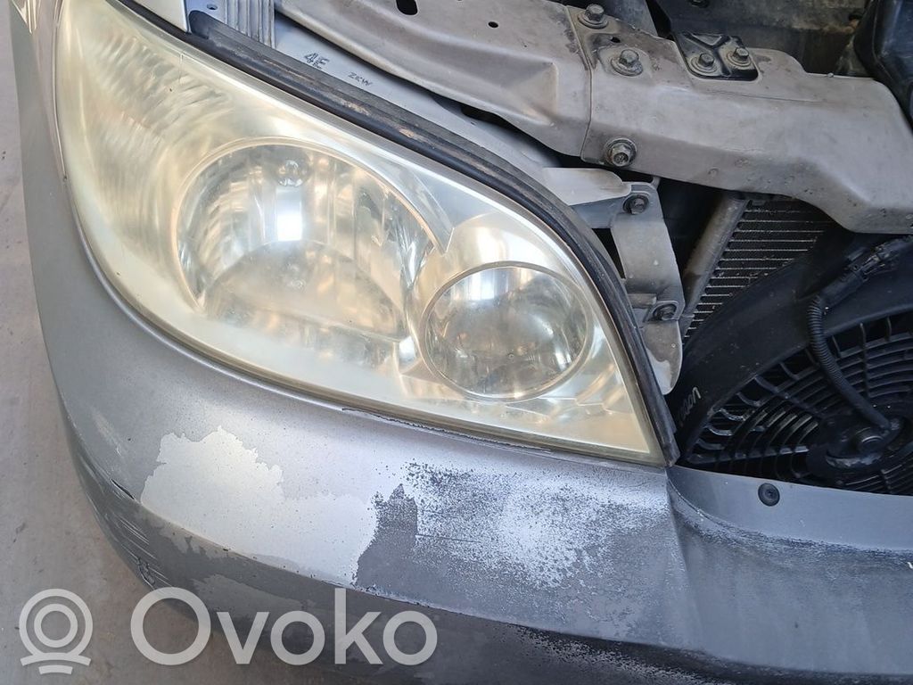 KIA Carnival Etu-/Ajovalo 