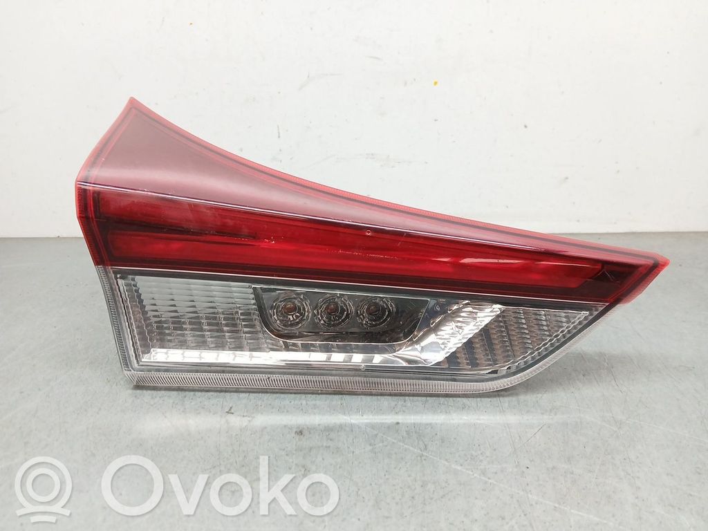 Toyota Auris E180 Luci posteriori 