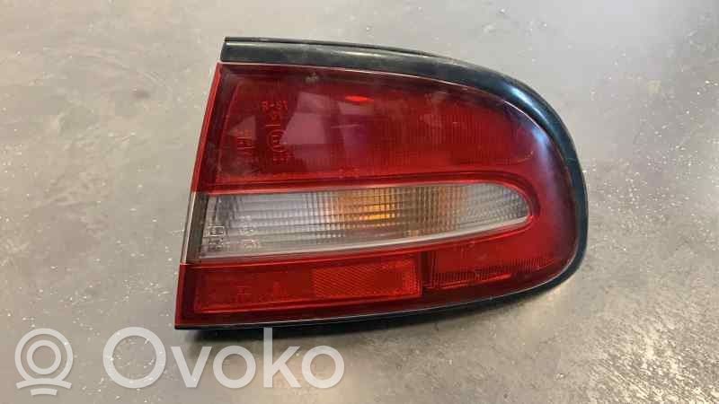 Mitsubishi Galant Luz trasera/de freno 
