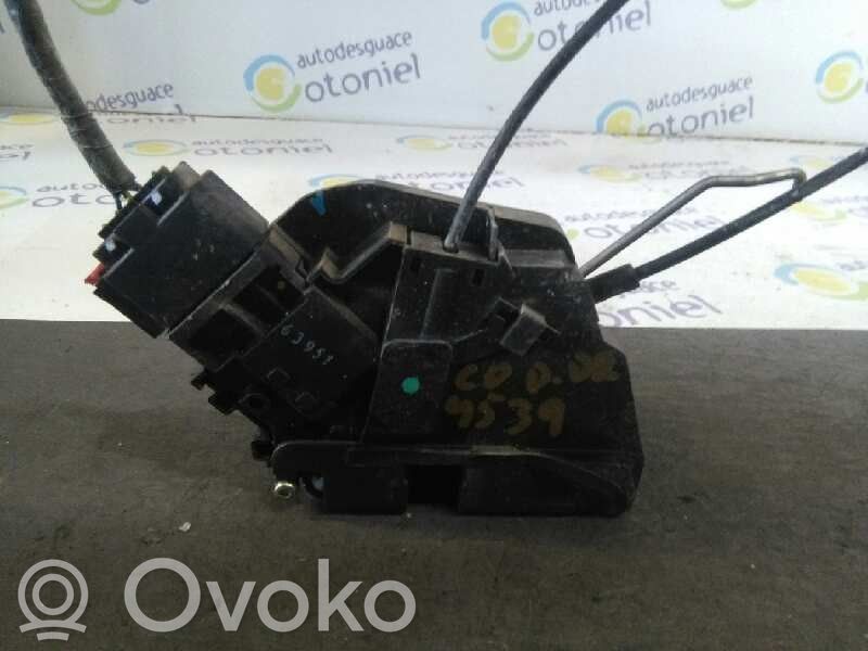 Mazda 3 I Etuoven lukko 