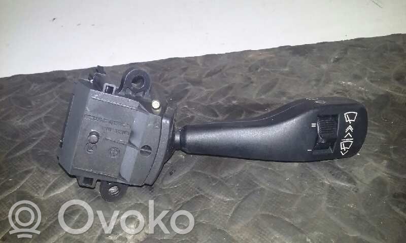 BMW 5 E39 Valytuvų rankenėlė 