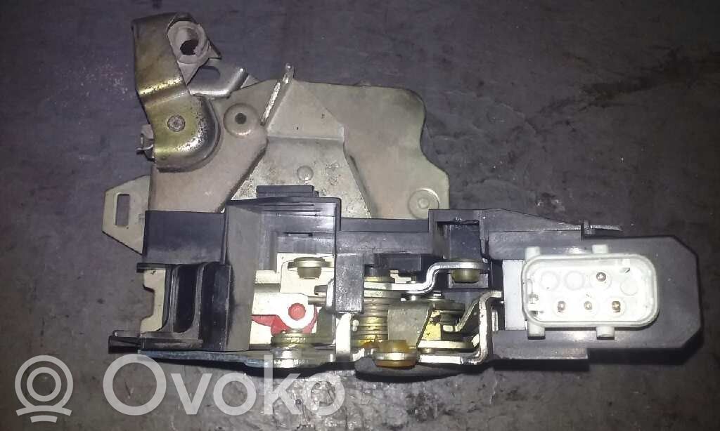Cerradura de puerta trasera   4PINS