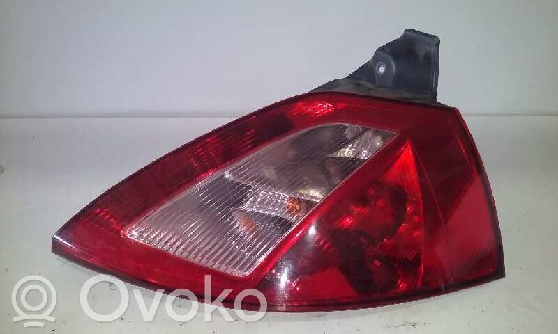 Renault Megane II Aizmugurējais lukturis virsbūvē 