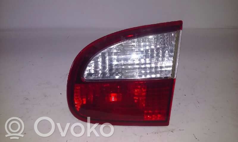 Rear/tail lights   3P,INT