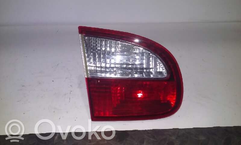 Rear/tail lights   3P,INT