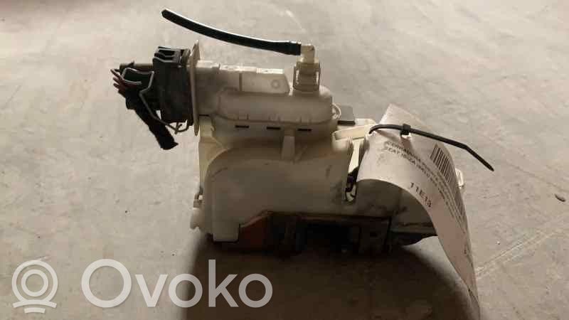 Seat Ibiza II (6k) Front door lock 