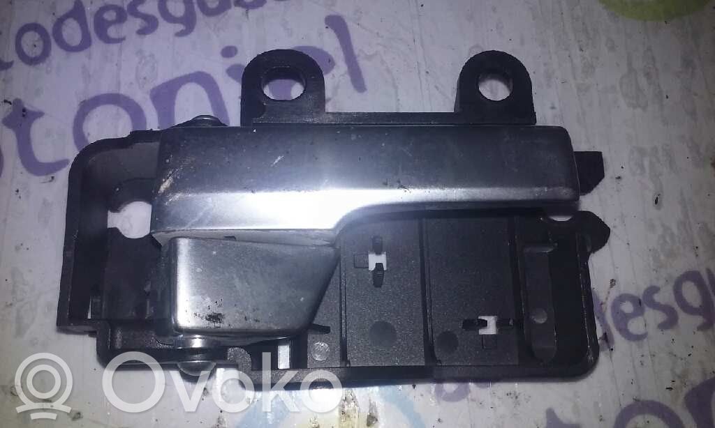 Rear door interior handle