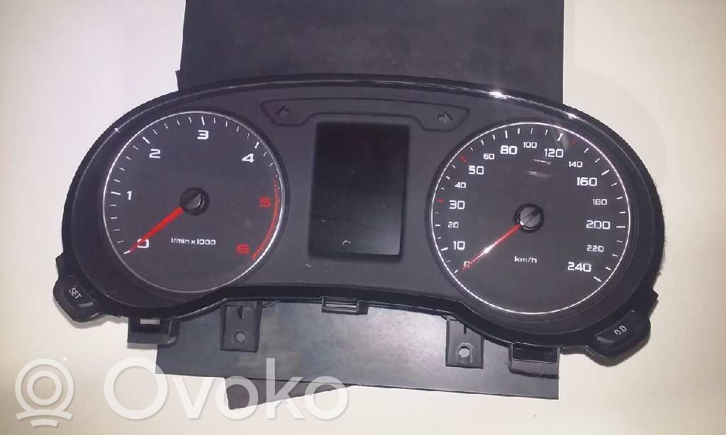 Audi A1 Speedometer (instrument cluster) 