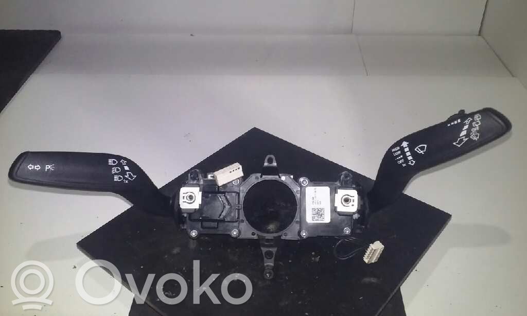 Multifunctional control switch/knob   8X0953501