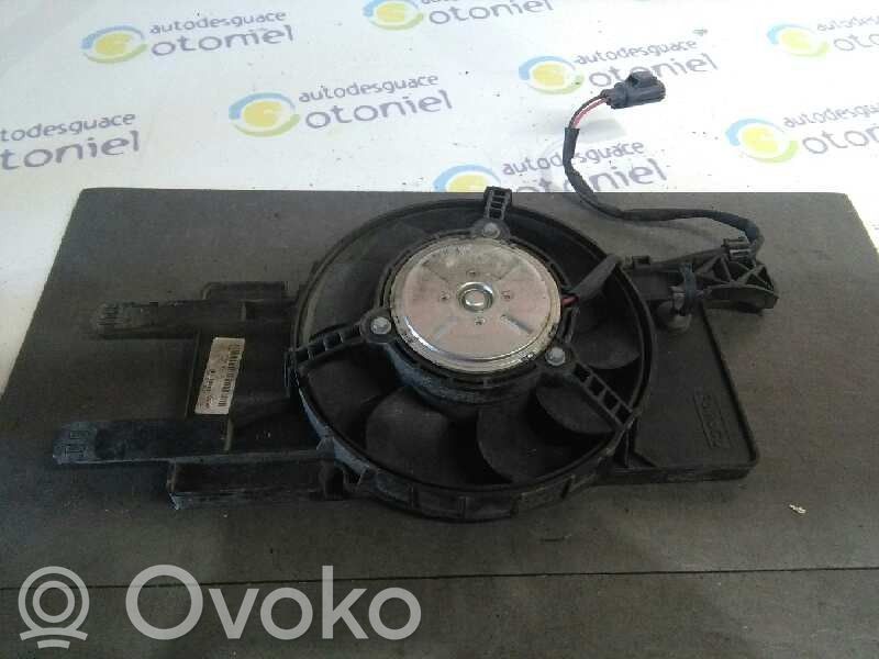 Ford Focus Elektrisks radiatoru ventilators 
