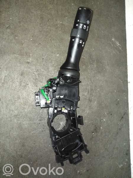 Commodo de clignotant   42111,4211117F534J70