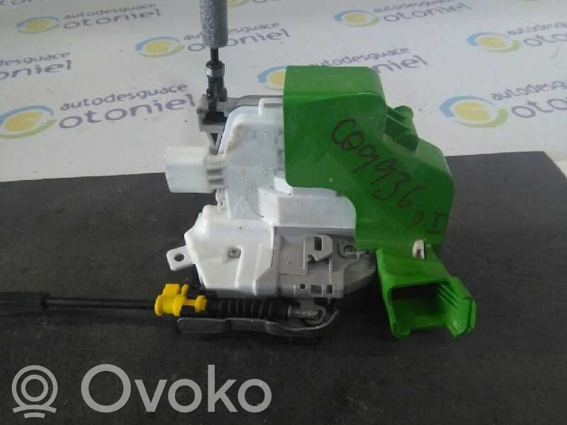 Priekšpusē slēdzene   6PIN