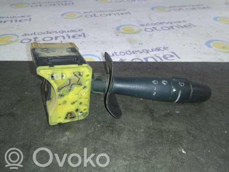 Renault Megane I Palanca de control del limpiaparabrisas 