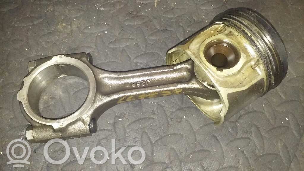 Kolben   D4CB