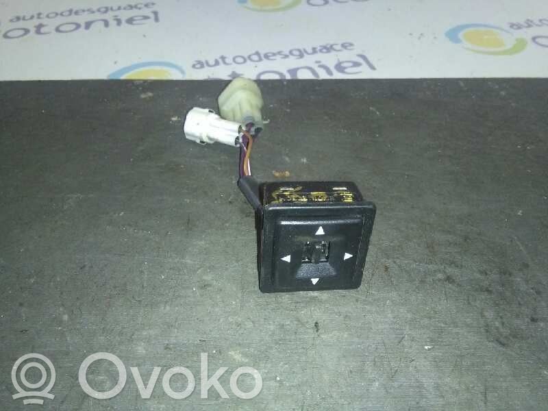 Wing mirror switch