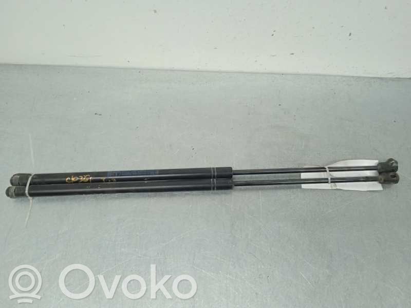 Opel Corsa B Amortizatorius galinio dangčio 