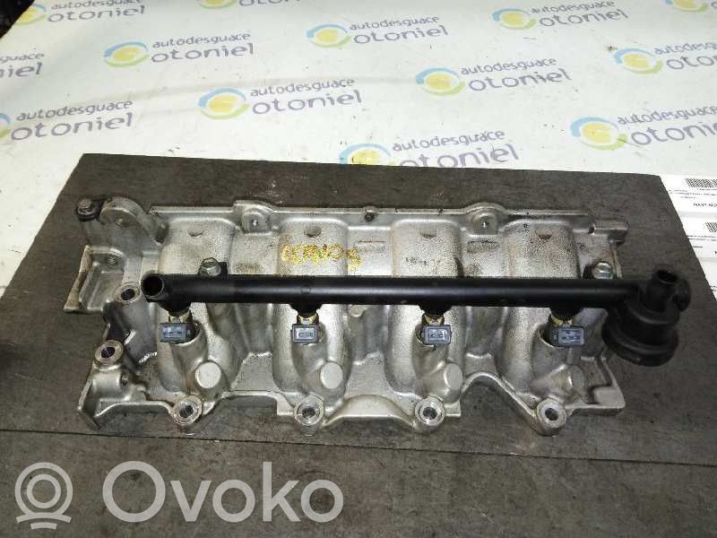 Renault Megane I Colector de admisión 