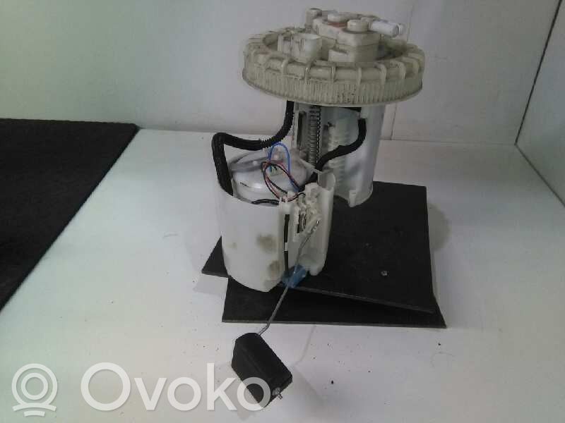 Lexus CT 200H Bomba interna de combustible 