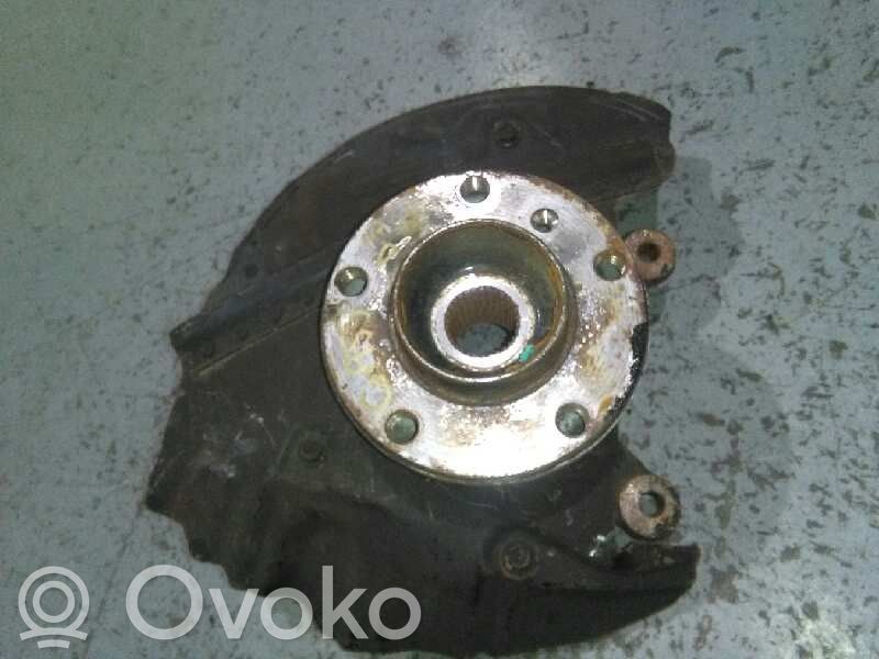 Front wheel hub spindle knuckle