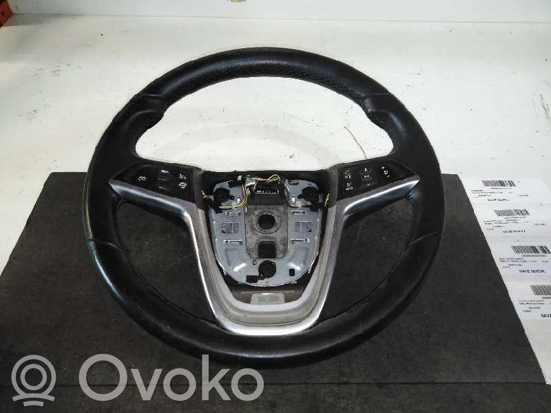 Opel Astra J Ohjauspyörä 