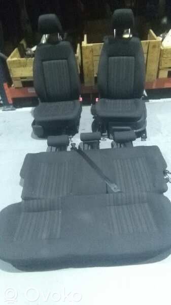 Volkswagen Polo VI Kit siège 