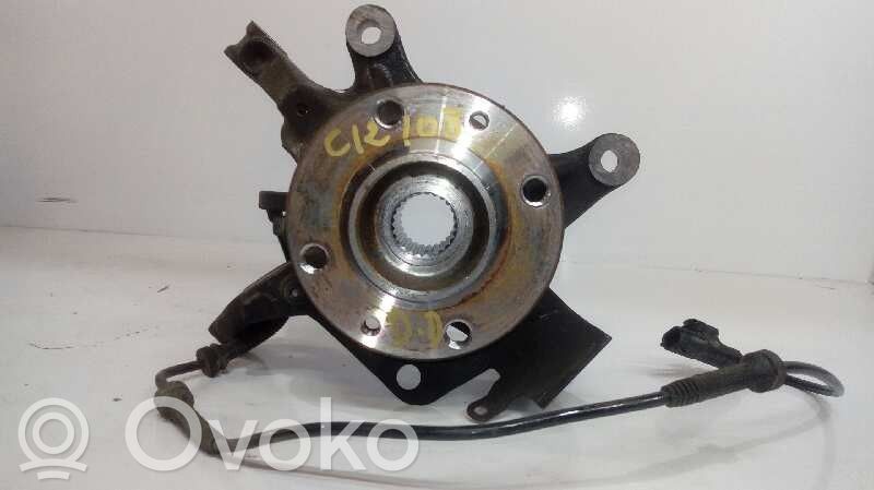 Renault Captur Front wheel hub spindle knuckle 