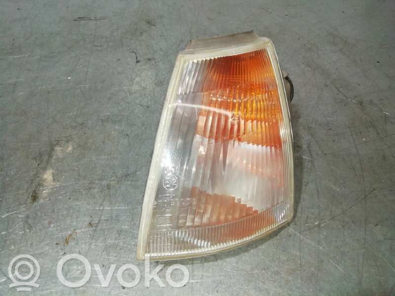 Renault Clio I Front indicator light 