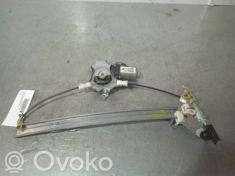 Nissan Primera Rear window lifting mechanism without motor 