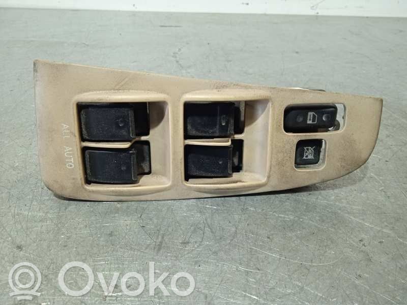 Toyota Avensis T250 Przyciski szyb 