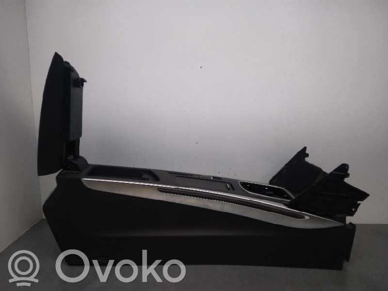 Renault Megane IV Armrest 