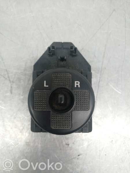 Hyundai Tucson JM Wing mirror switch 