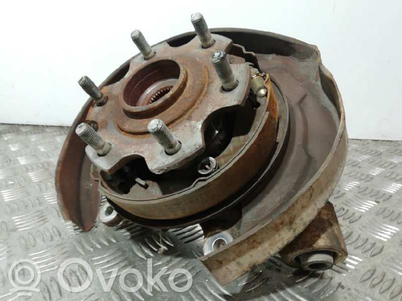 Mitsubishi Montero Achsschenkel hinten 
