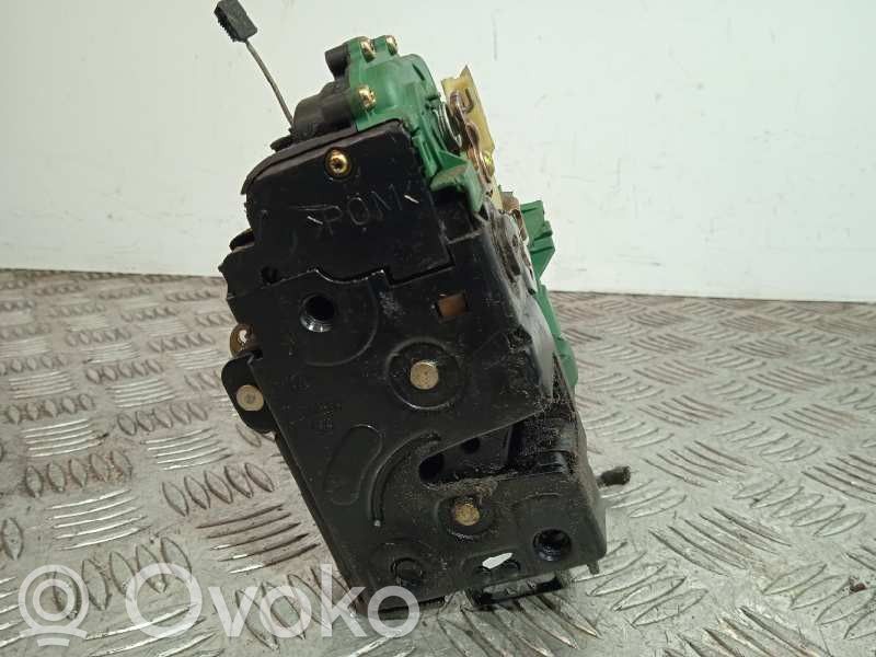 Volkswagen Bora Rear door lock 