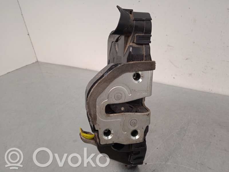 Zamek drzwi przednich   6904047080,6PINS