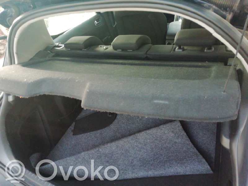 Peugeot 308 Puerta del maletero/compartimento de carga 
