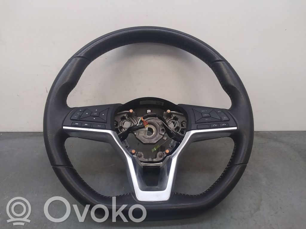 Nissan Micra C+C Volan 