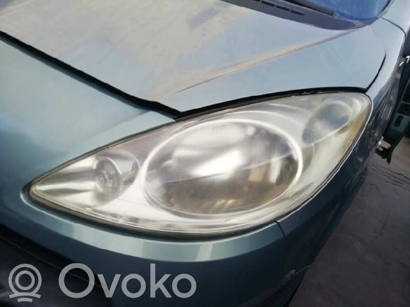 Peugeot 1007 Priekinis žibintas 