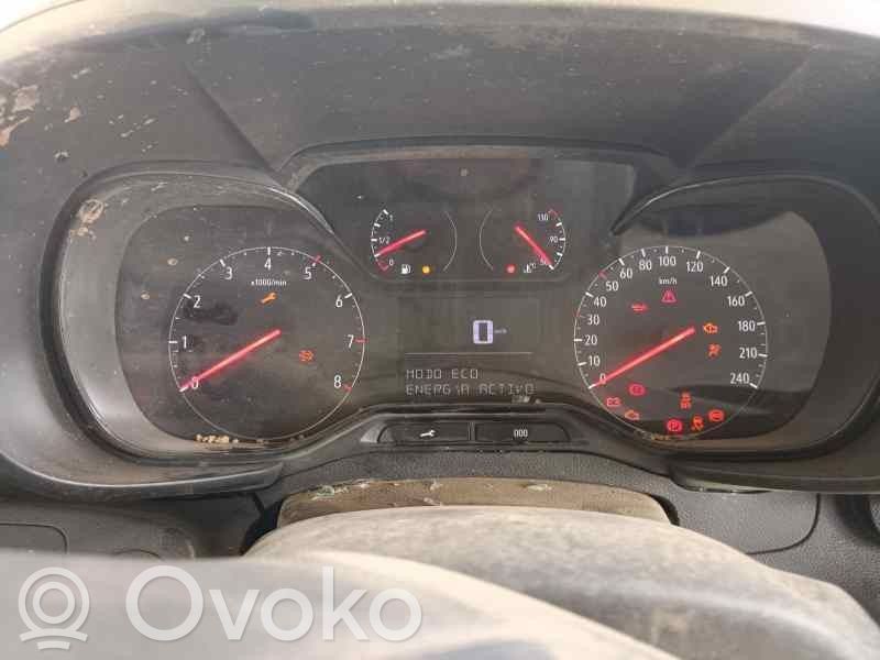 Opel Combo E Speedometer (instrument cluster) 