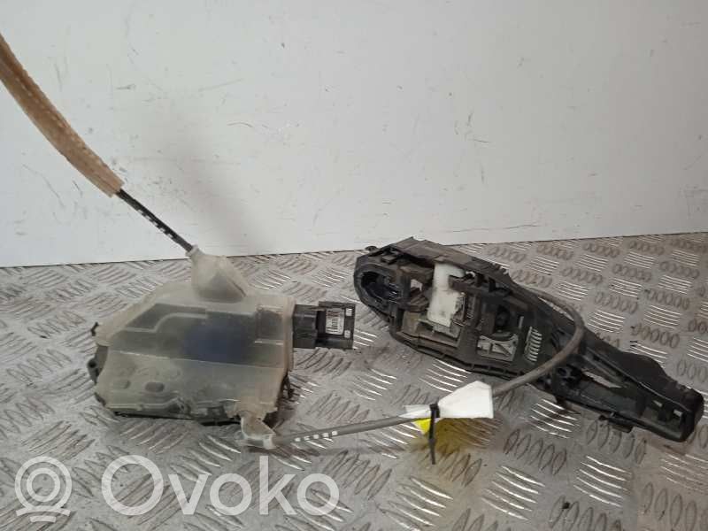 Citroen C-Elysée Takaoven lukko 