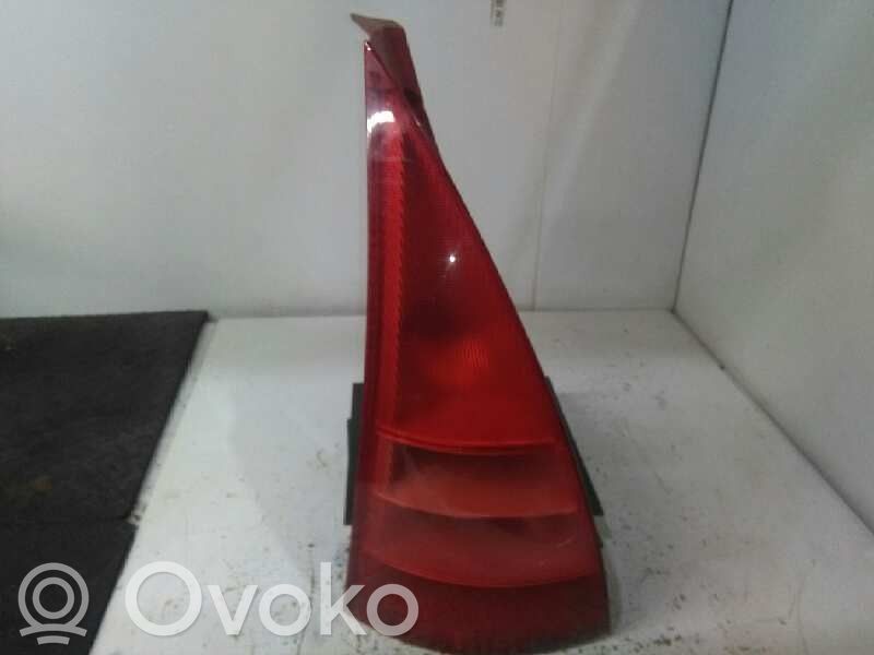 Citroen C3 Aizmugurējais lukturis virsbūvē 