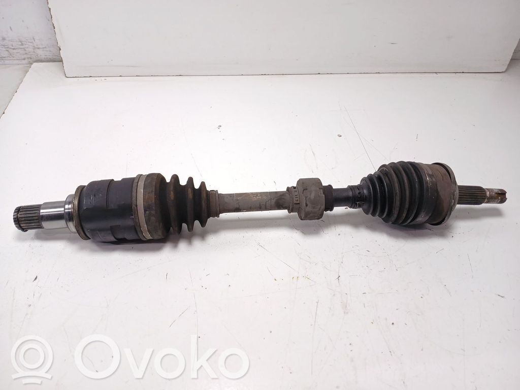 Toyota Auris E180 Eje de transmisión delantero 