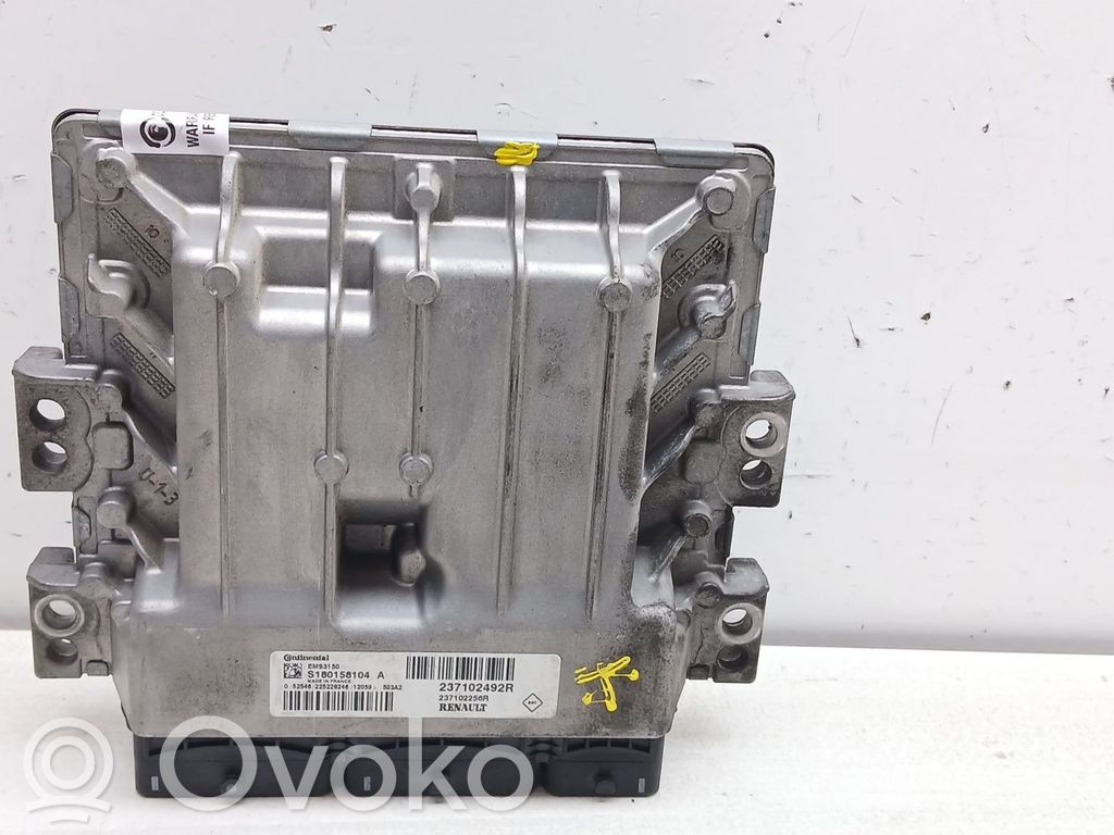 Engine control unit/module   237102492R,237102256R,S180158104A