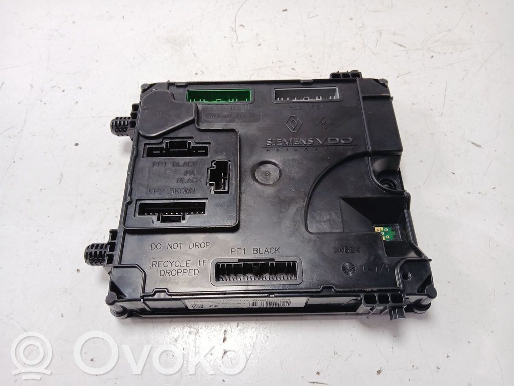 Renault Laguna III CAS control unit/module 