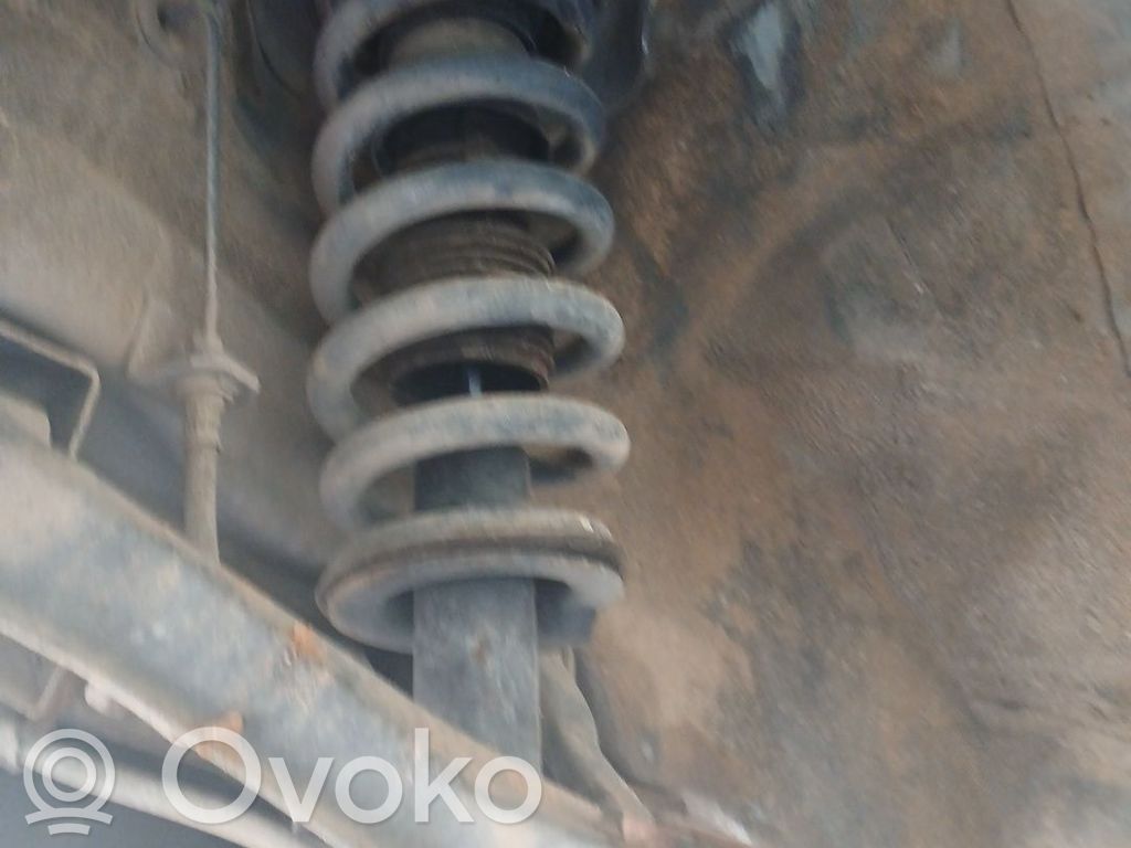 Mitsubishi Montero Ansamblu amortizor cu arc față